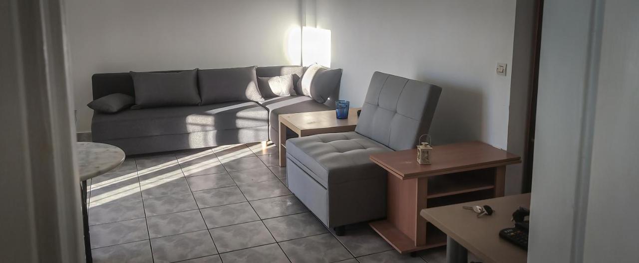 Loutraki Times Apartment ภายนอก รูปภาพ