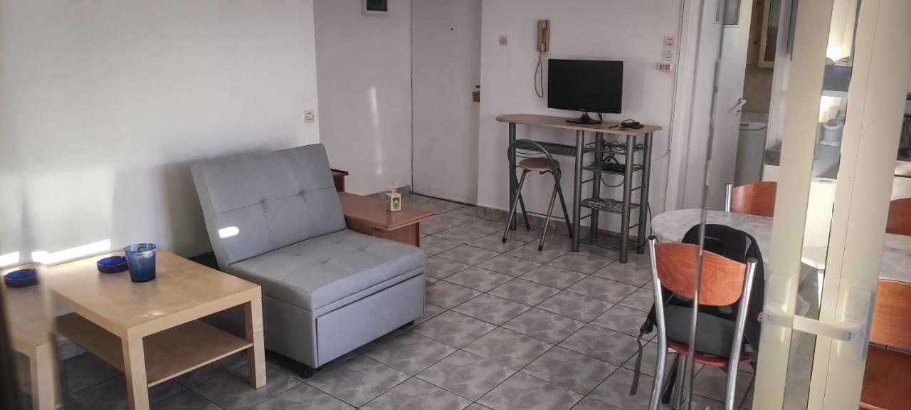 Loutraki Times Apartment ภายนอก รูปภาพ